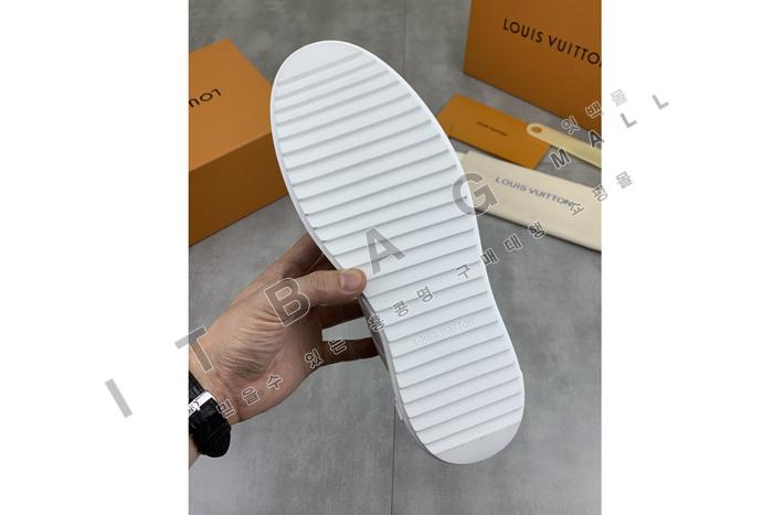 ���̺��� Ÿ�� �ƿ� ����Ŀ�� YF9616  �� ��������