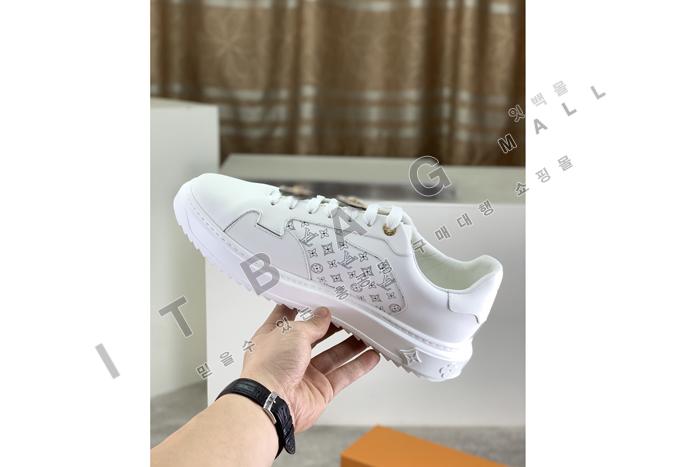 ���̺��� Ÿ�� �ƿ� ����Ŀ�� YF9616  �� ��������