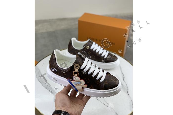 ���̺��� Ÿ�� �ƿ� ����Ŀ�� YF9617 ��  ��������