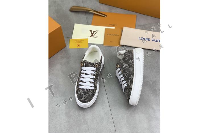 ���̺��� Ÿ�� �ƿ� ����Ŀ�� YF9615 ��  ��������