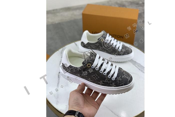 ���̺��� Ÿ�� �ƿ� ����Ŀ�� YF9615 ��  ��������
