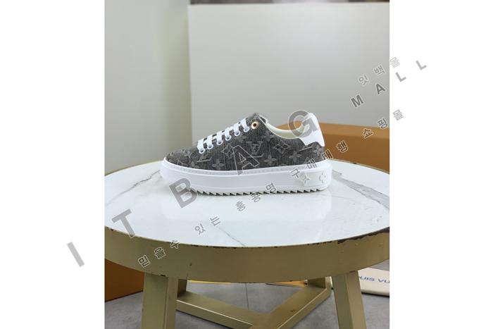 ���̺��� Ÿ�� �ƿ� ����Ŀ�� YF9615 ��  ��������