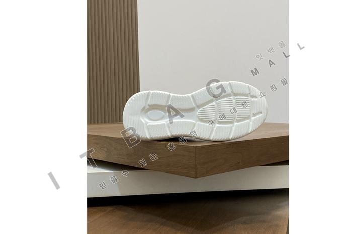 ��Ŭ���� ���� ����Ŀ��  YF9062 ��