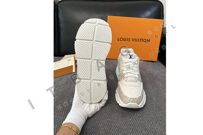 ���̺��� ���� Ŭ���� ����Ŀ�� YF9042-1  ��