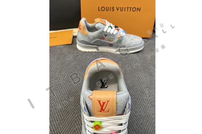 ���̺��� ���� Ʈ���̳� ����Ŀ�� YF9049-1 ��