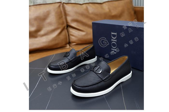 ���  ���� ���� MYB9056