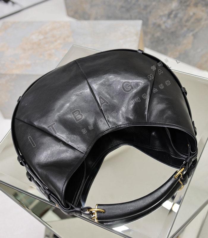 �Ի��ζ�   ���ٻ� �̵����  841697-1   26/�Ż�