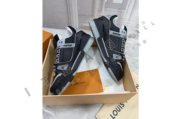 ���̺���  Ʈ���̳� ����Ŀ��  SP0240 ��   ��������