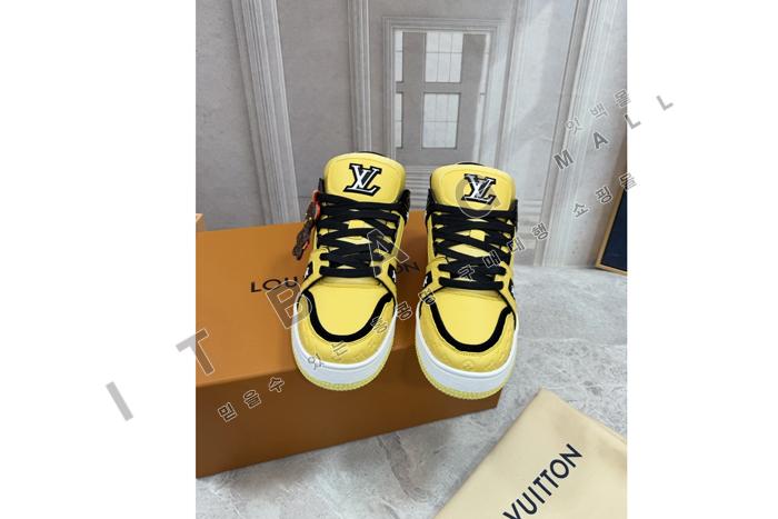 ���̺���  Ʈ���̳� ����Ŀ��  SP0240-1 ��  ��������