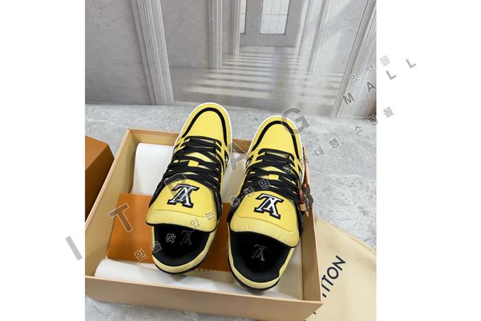 ���̺���  Ʈ���̳� ����Ŀ��  SP0240-1 ��  ��������