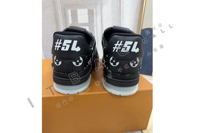 ���̺���  Ʈ���̳� ����Ŀ��  SP0241 ��  ��������