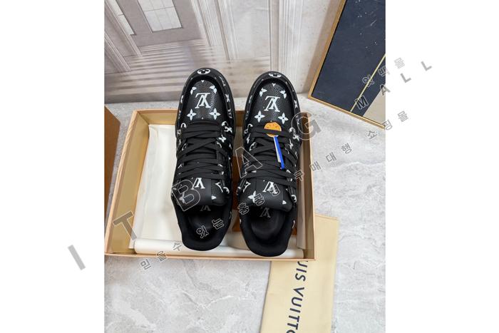 ���̺���  Ʈ���̳� ����Ŀ��  SP0241 ��  ��������