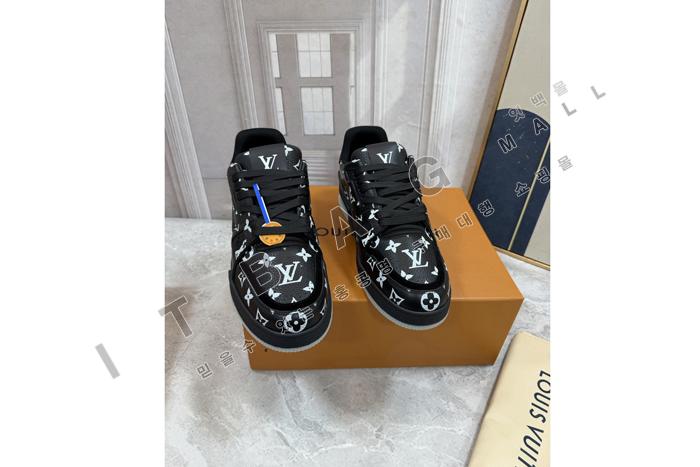���̺���  Ʈ���̳� ����Ŀ��  SP0241 ��  ��������