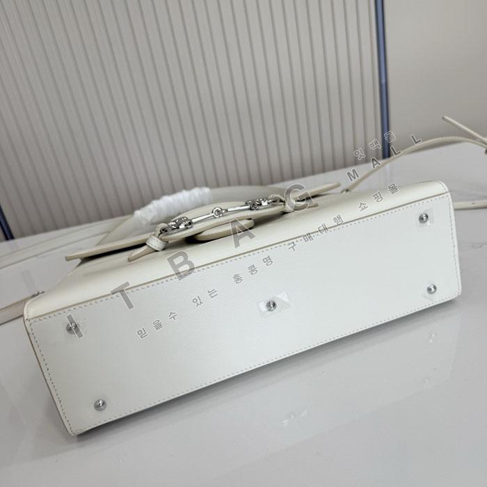 ���� Ȧ���� �ο���  �̵�� ž �ڵ��  A006N6-4  26/�Ż�