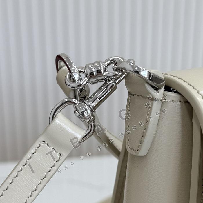 ���� Ȧ���� �ο���  �̵�� ž �ڵ��  A006N6-5  26/�Ż�