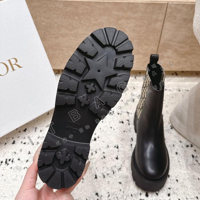 ��� ���̵� ÿ�� ����   YONG9274    26/�Ż�  