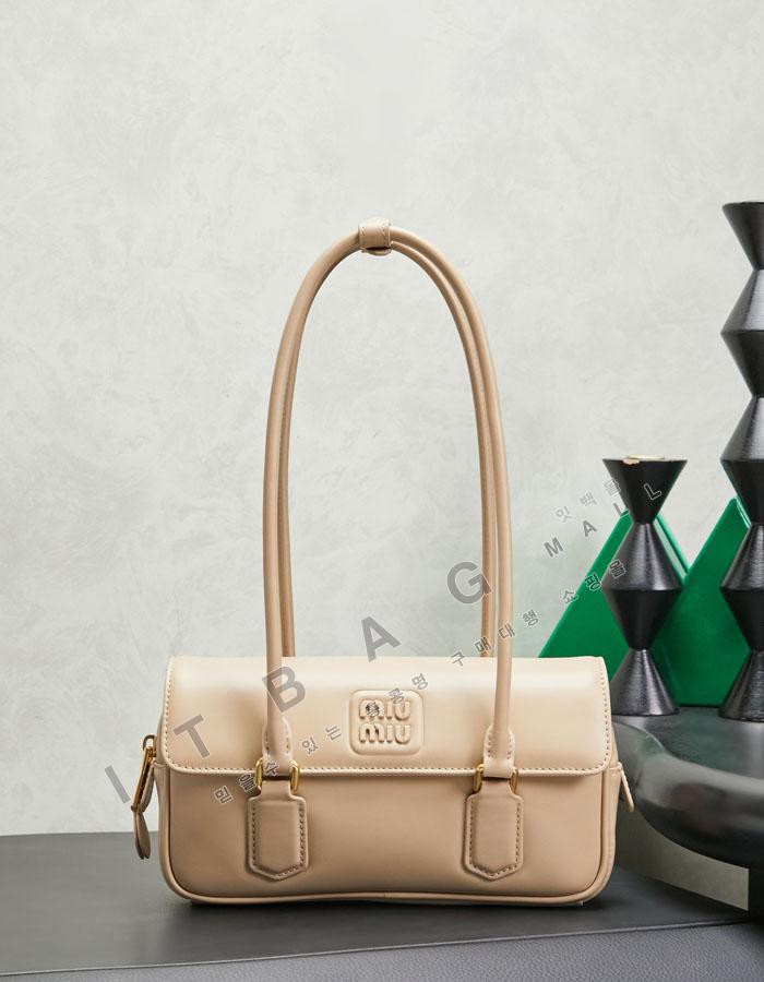 �̿�̿�  �Ƹ�ī�� ���� �����  5BD282   25/�Ż�  