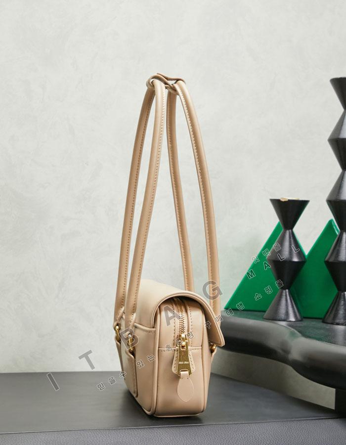 �̿�̿�  �Ƹ�ī�� ���� �����  5BD282   25/�Ż�  