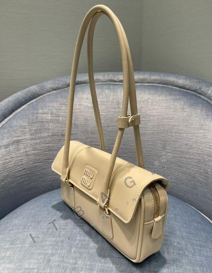 �̿�̿�  �Ƹ�ī�� ���� �����  5BD282-1   25/�Ż�  