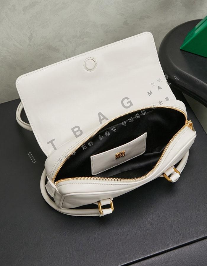 �̿�̿�  �Ƹ�ī�� ���� �����  5BD282-3   25/�Ż�  