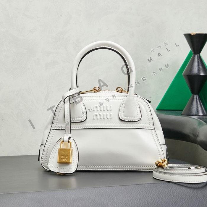 �̿�̿� ��� �۷ν� ���� �̴� ��  5BP104    26/�Ż�