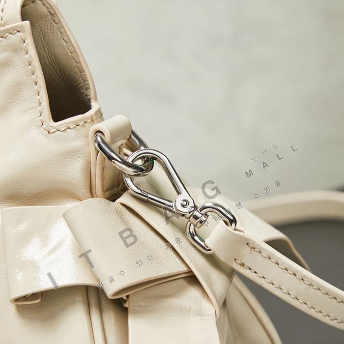 �̿�̿� ���̴� ���� �ڵ��  5BA336-5   26/�Ż�
