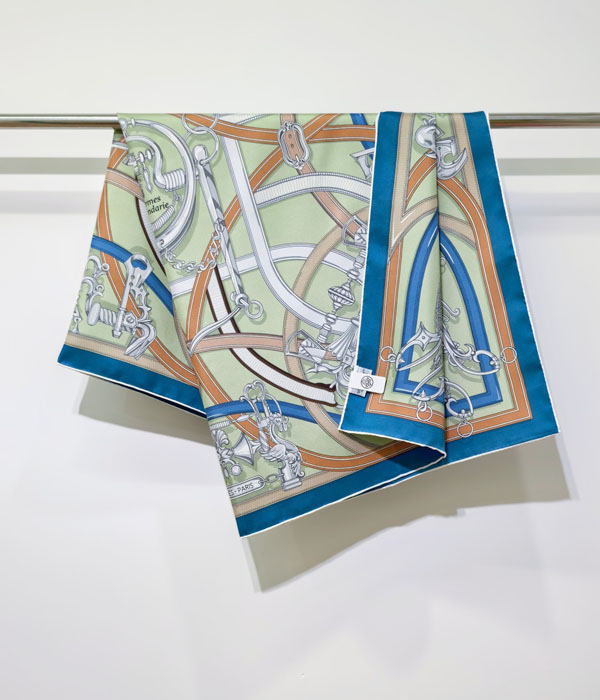 �����޽� ��ī��   ��ũ ��   YUE2413-2