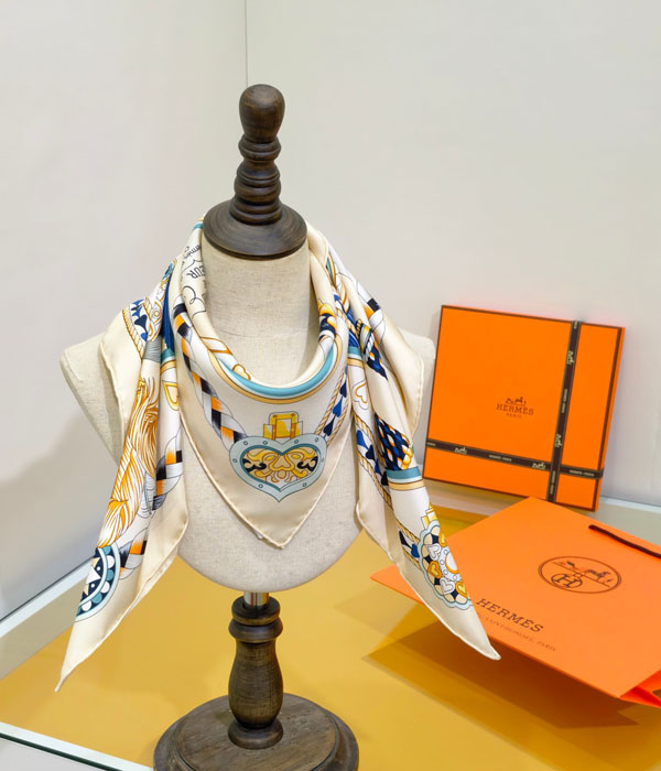 �����޽� ��ī��   ��ũ ��   YUE2414-1