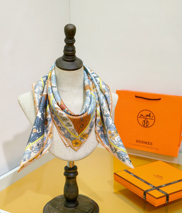 �����޽� ��ī��   ��ũ ��   YUE2415