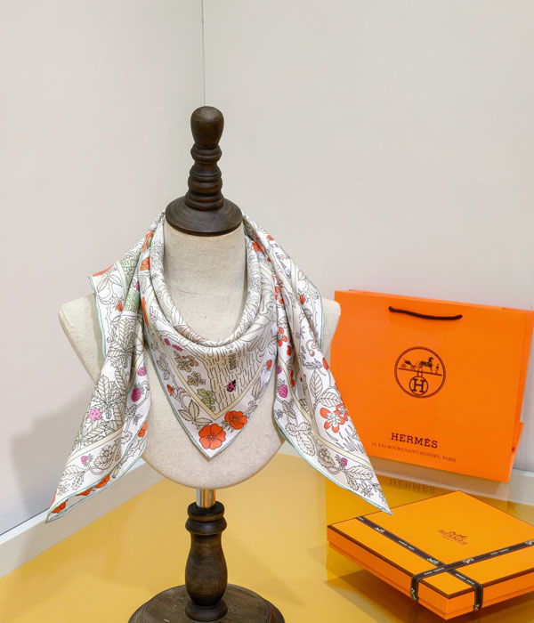 �����޽� ��ī��   ��ũ ��   YUE2415-3